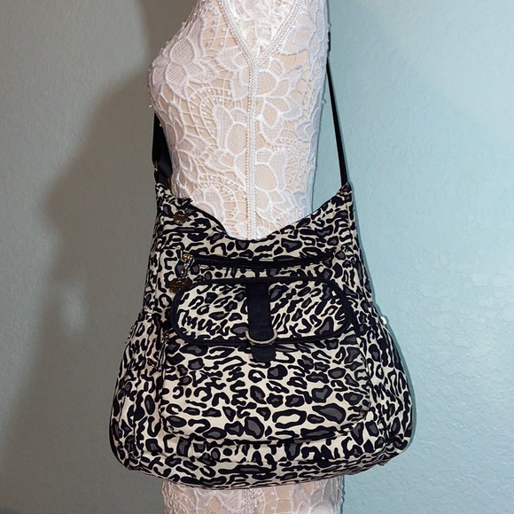 EUC Travelon Anti-Theft Crossbody Bag in Leopard print - Picture 1 of 15
